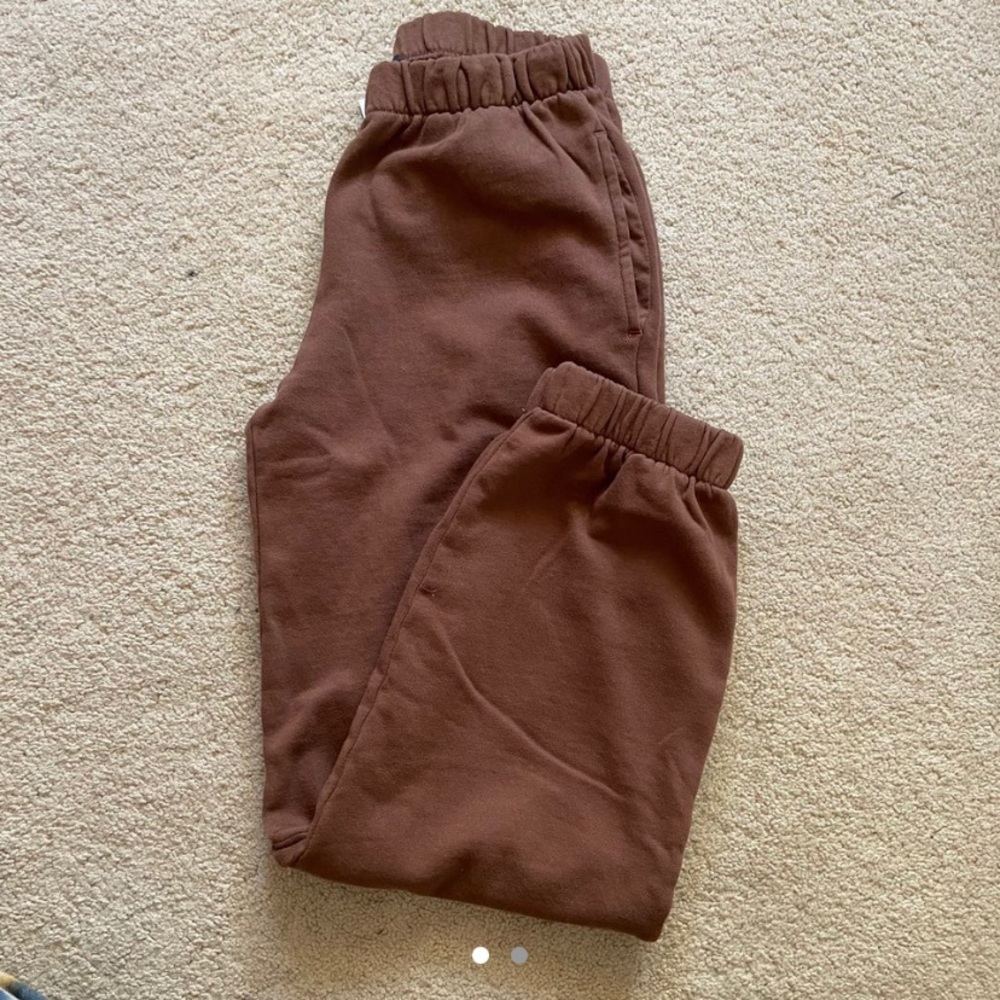 Brandy Melville Rosa Sweatpants